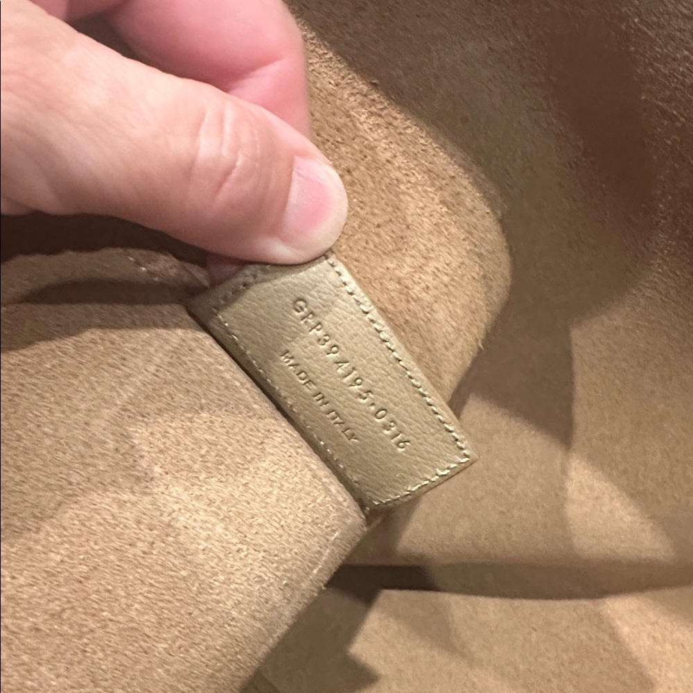 Saint Laurent Tan Leather Tote with Slim Strap and pouch - Picture 12 of 13